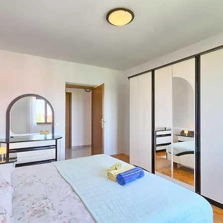 Bozidar 2035 Apartmán Premantura