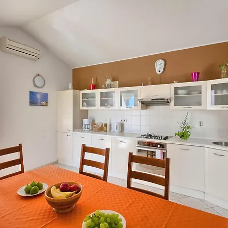 Bozidar 2035 Apartmán Premantura