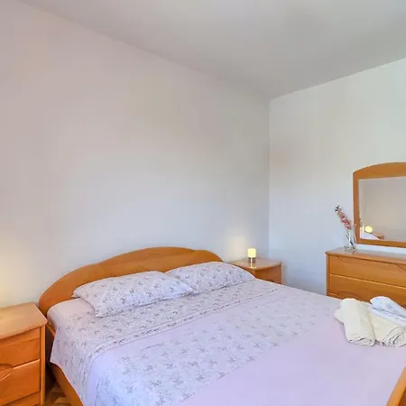 Apartmán Bozidar 2035 Premantura