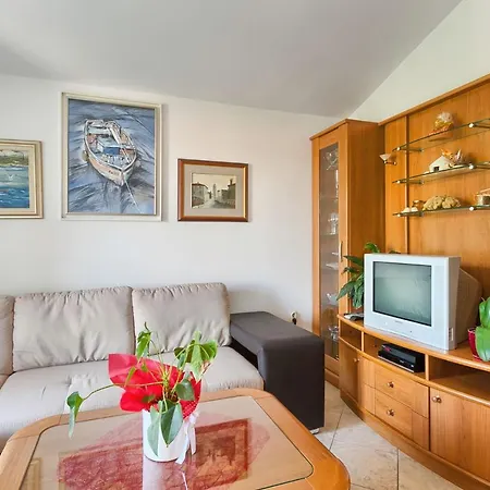 Appartement Bozidar 2035 Premantura